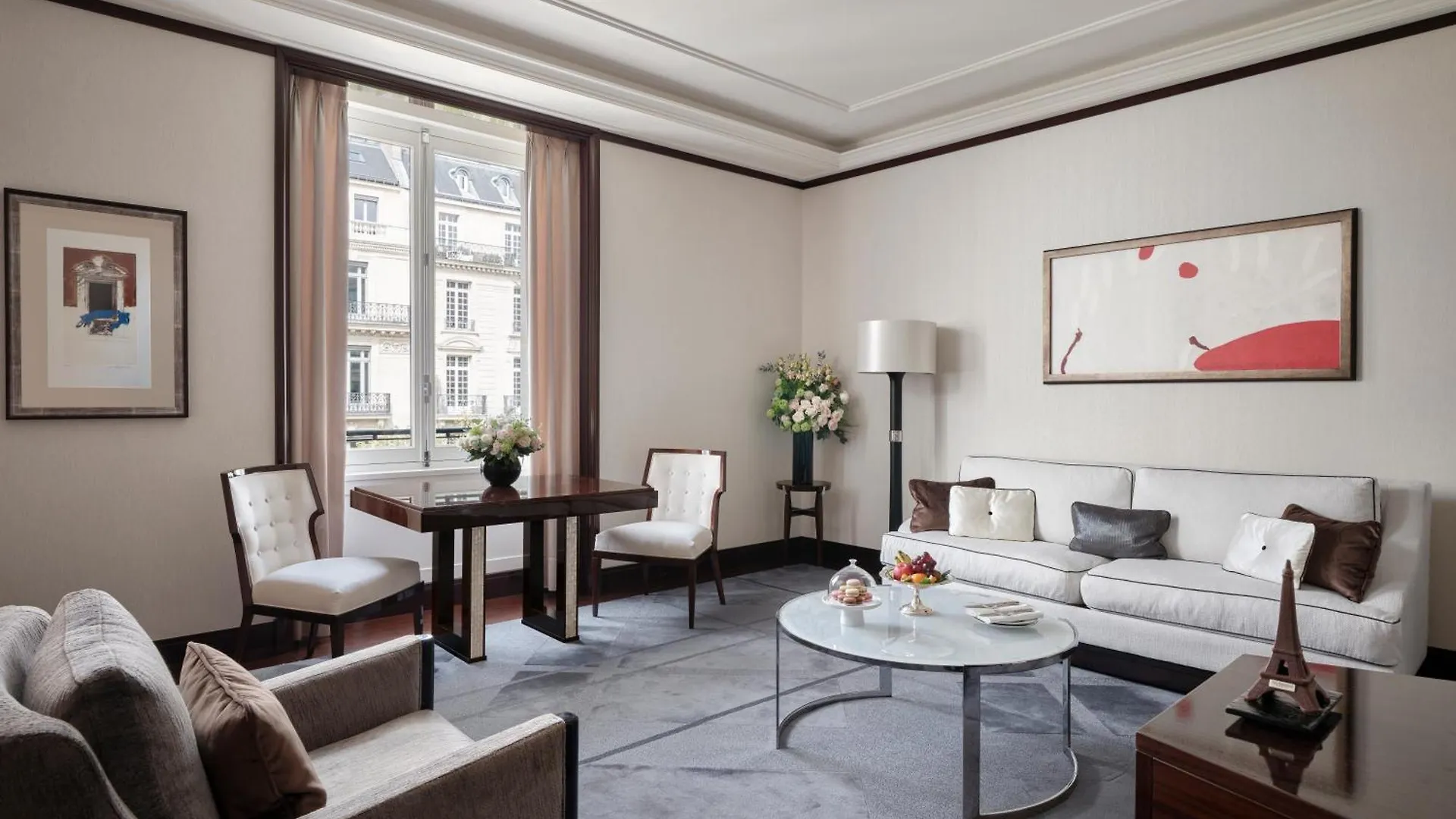 The Peninsula Paris Otel
