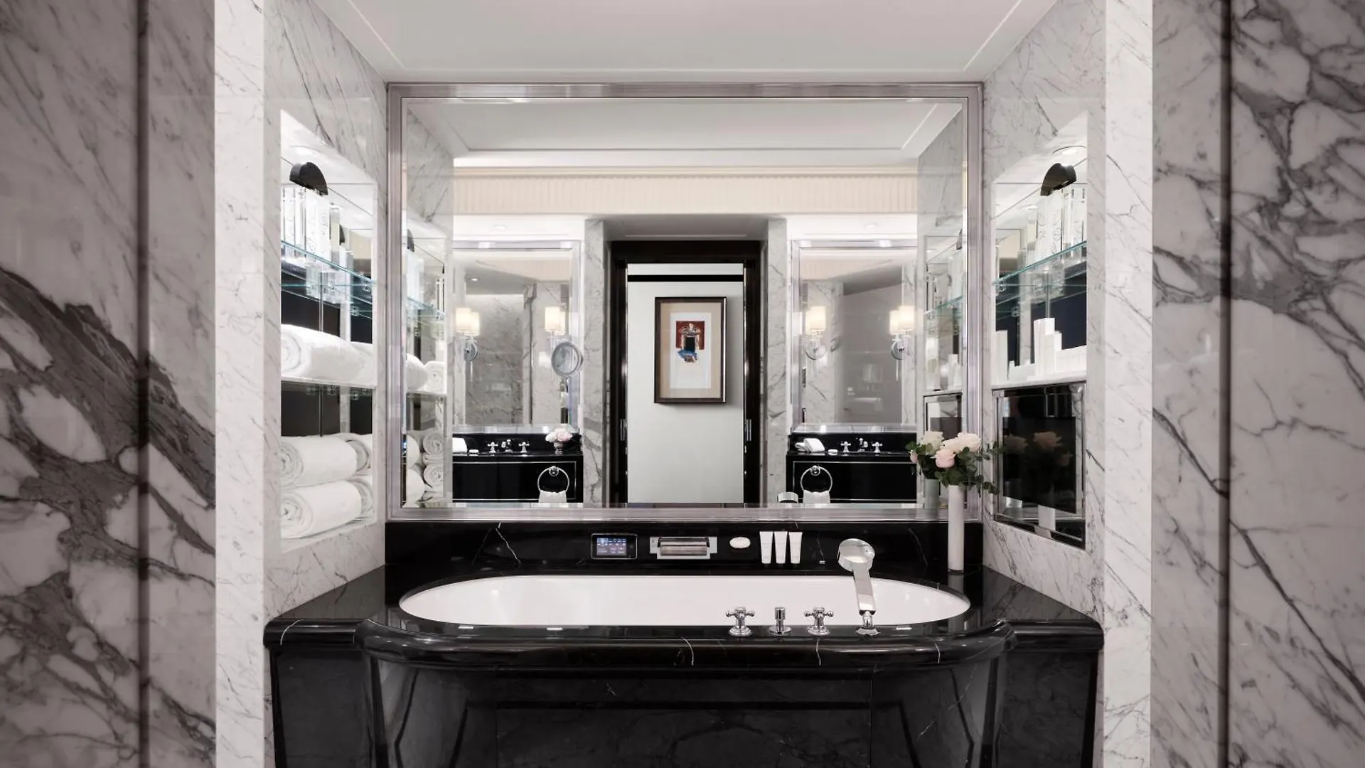 The Peninsula Paris Otel