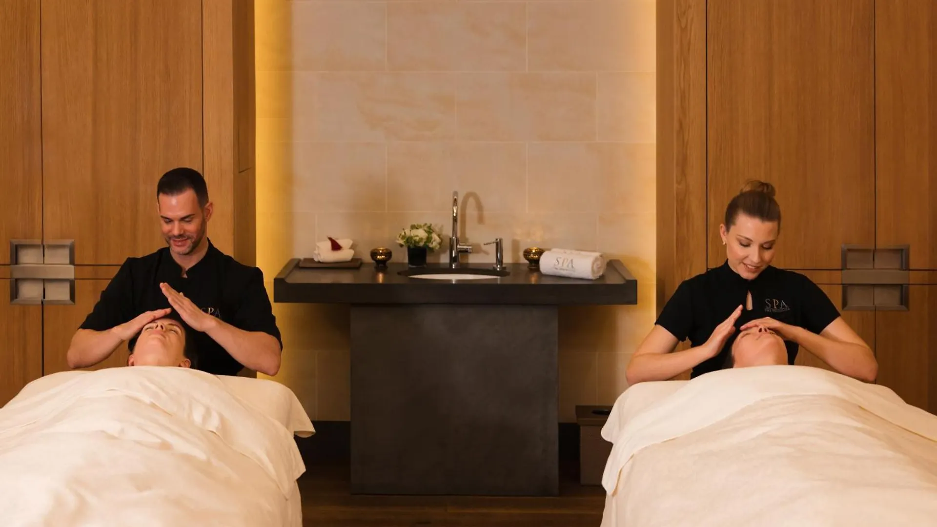 *****  The Peninsula Paris Otel Fransa