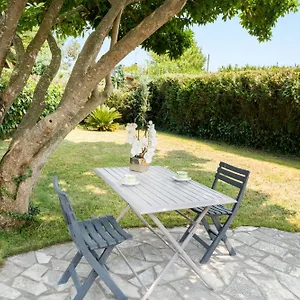 Studio Les Hortensias France