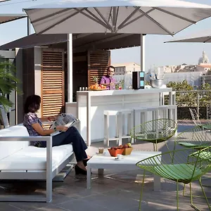 Novotel Vieux Port 4* Марсель