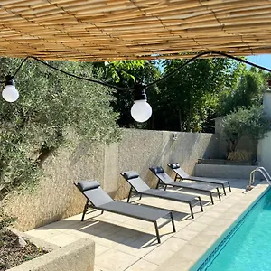 La Maison En Couleurs A 10 Min D'avignon,3 Etoiles France