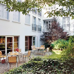 Apart Otel Adagio Montmartre, Paris