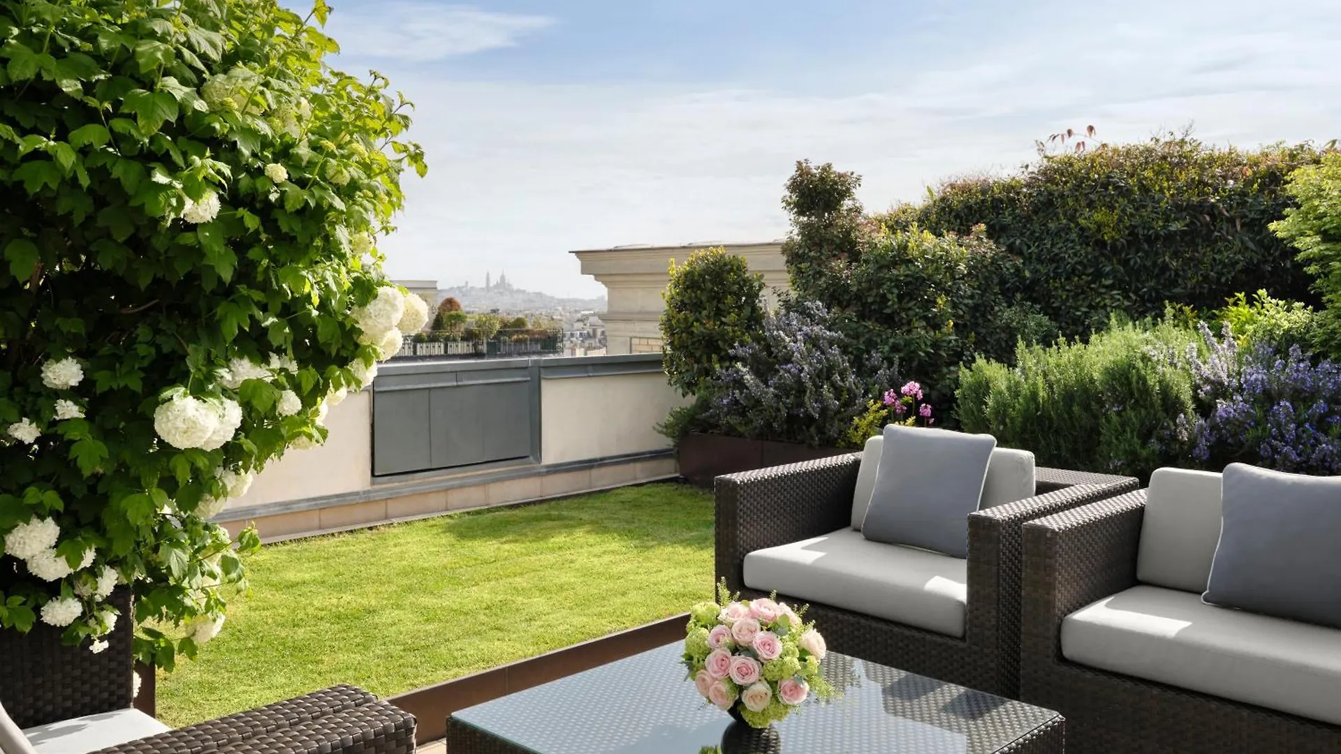 The Peninsula Paris Hotel 5*,