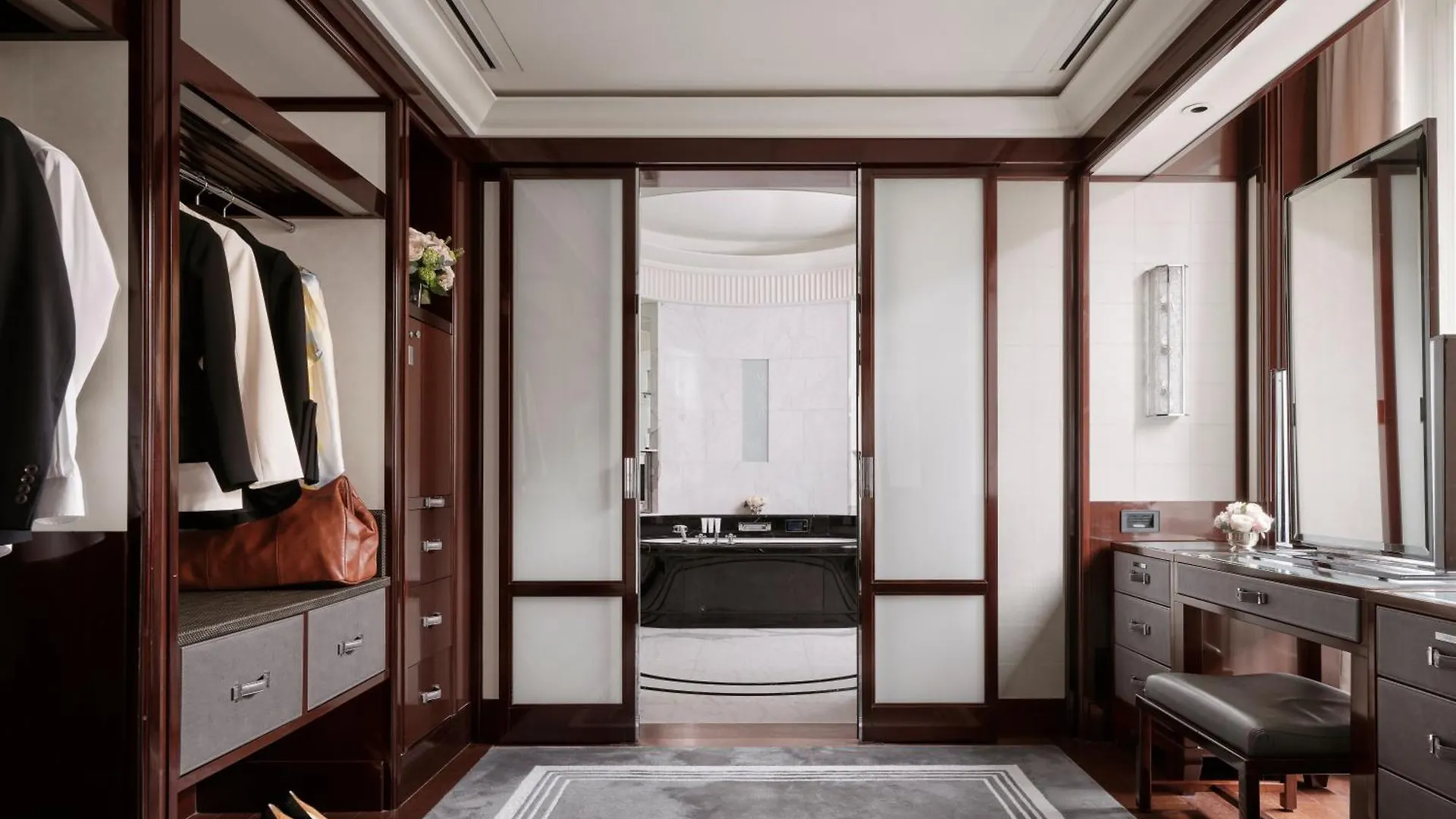 Отель The Peninsula Париж Франция